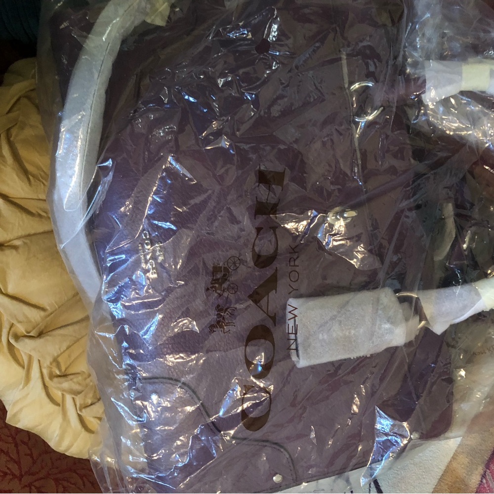 Coach Purple Leather Tote Bag - Picture 11 of 11
